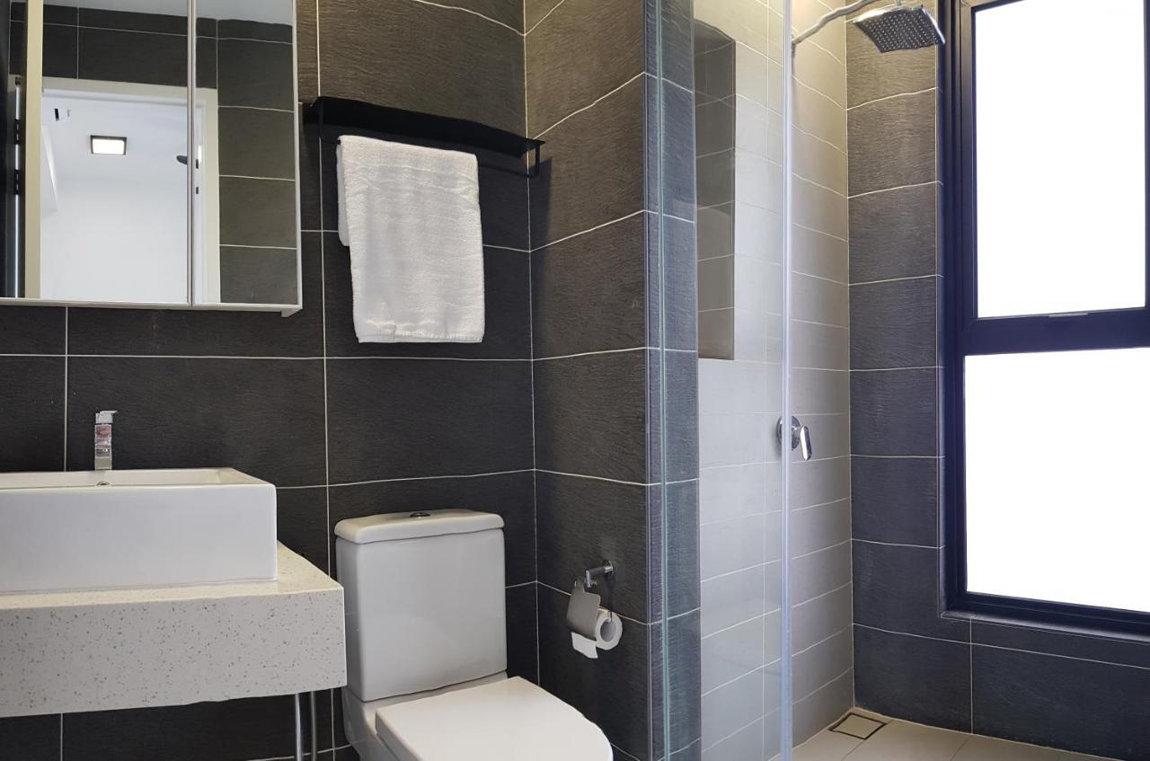 Le Pavillion Puchong By Widebed Upto 6Pax Apartment Kuala Lumpur Luaran gambar