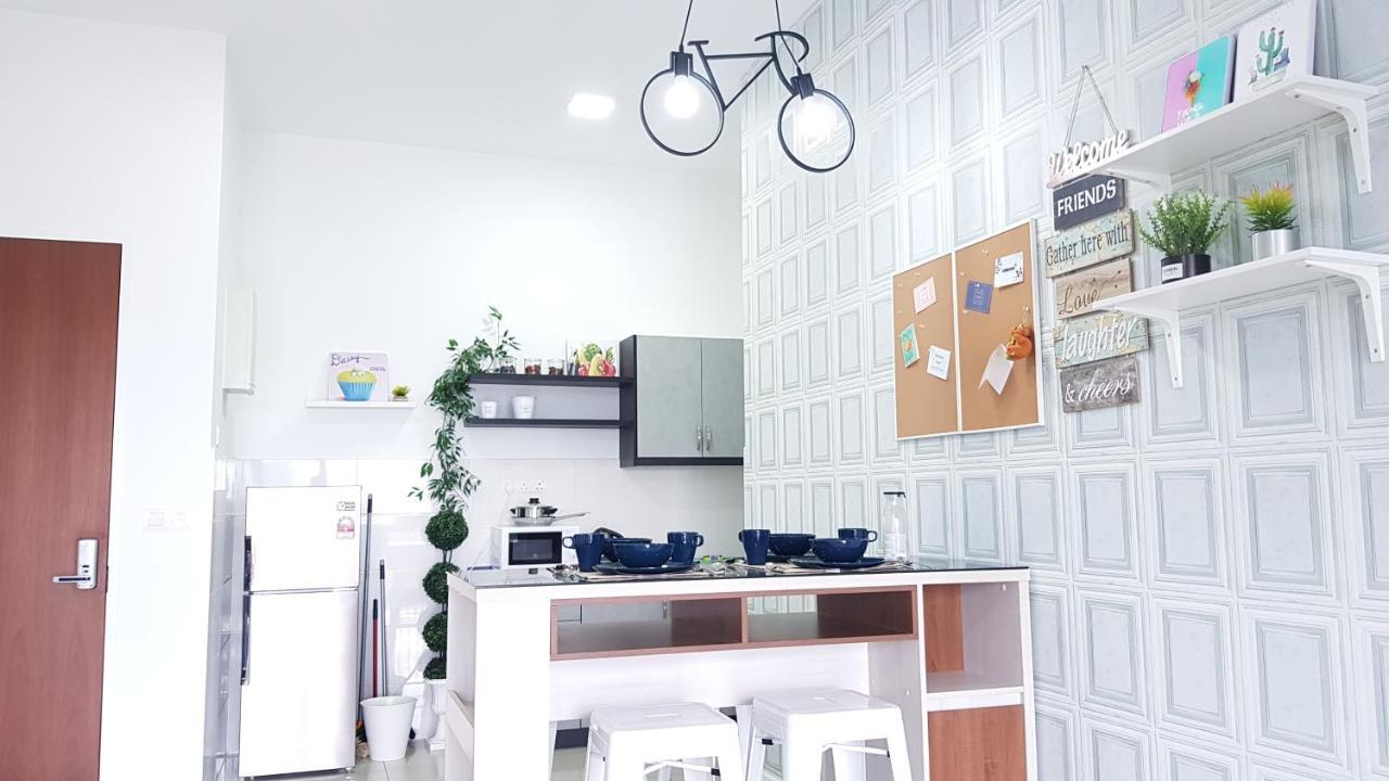 Le Pavillion Puchong By Widebed Upto 6Pax Apartment Kuala Lumpur Luaran gambar