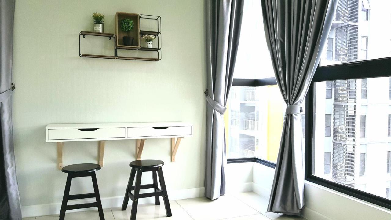 Le Pavillion Puchong By Widebed Upto 6Pax Apartment Kuala Lumpur Luaran gambar
